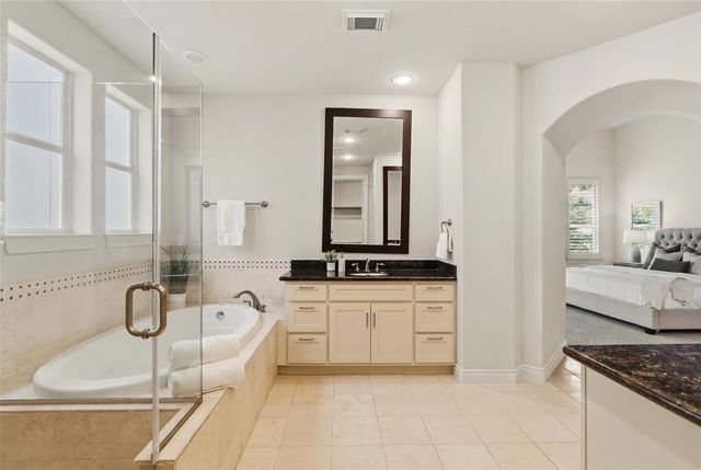 2823 Sherwin Street, Houston, TX 77007