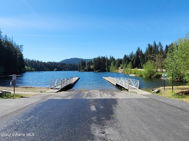 6228 W Washington ST, Spirit Lake, ID 83869