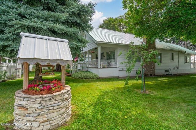 6228 W Washington ST, Spirit Lake, ID 83869