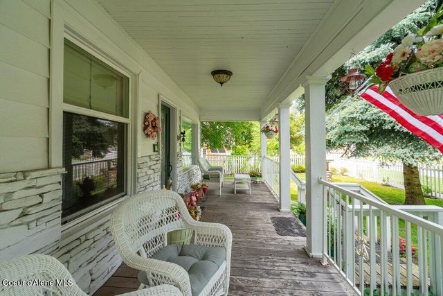 6228 W Washington ST, Spirit Lake, ID 83869