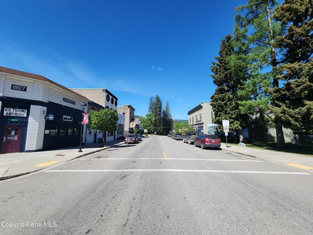 6228 W Washington ST, Spirit Lake, ID 83869