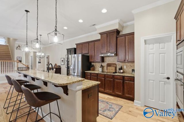 1004 Split Rock Cove, Huntsville, AL 35806