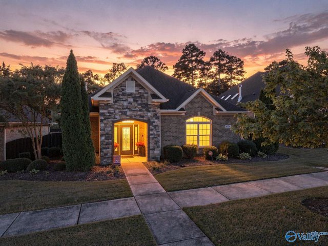 1004 Split Rock Cove, Huntsville, AL 35806
