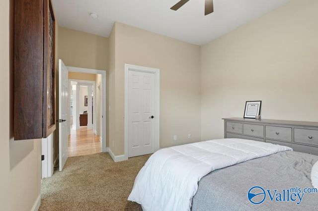 1004 Split Rock Cove, Huntsville, AL 35806