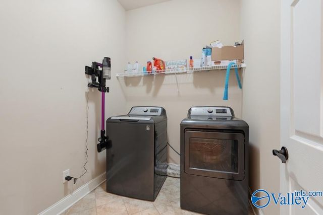 1004 Split Rock Cove, Huntsville, AL 35806