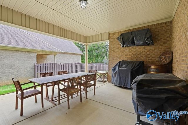 1004 Split Rock Cove, Huntsville, AL 35806