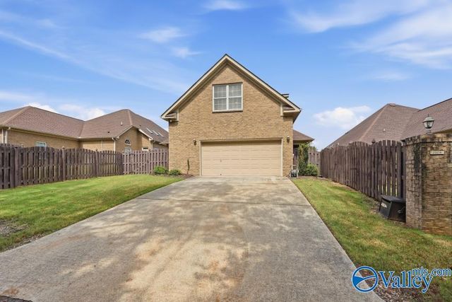 1004 Split Rock Cove, Huntsville, AL 35806