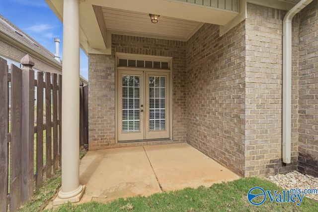1004 Split Rock Cove, Huntsville, AL 35806