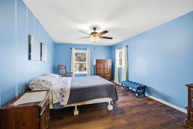 220 Dato Drive, Streamwood, IL 60107