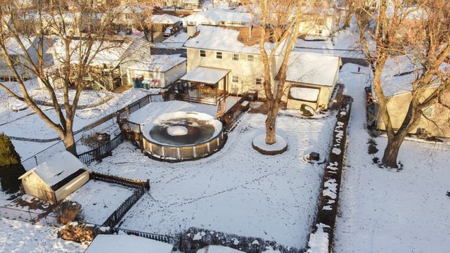 220 Dato Drive, Streamwood, IL 60107