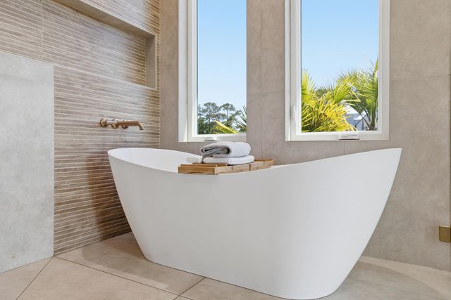 180 Bay Ridge Dr., North Myrtle Beach, SC 29582