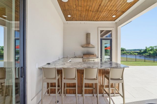 180 Bay Ridge Dr., North Myrtle Beach, SC 29582