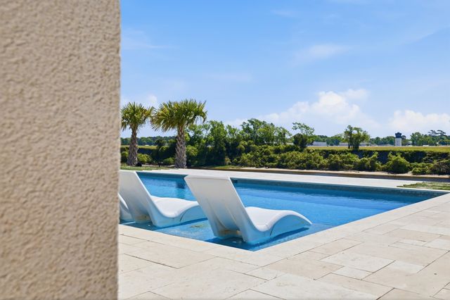 180 Bay Ridge Dr., North Myrtle Beach, SC 29582