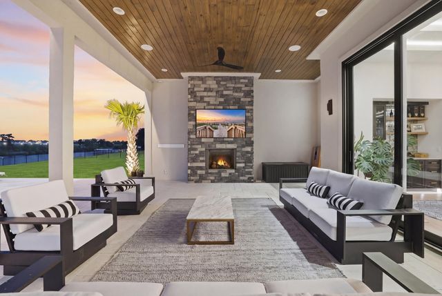 180 Bay Ridge Dr., North Myrtle Beach, SC 29582