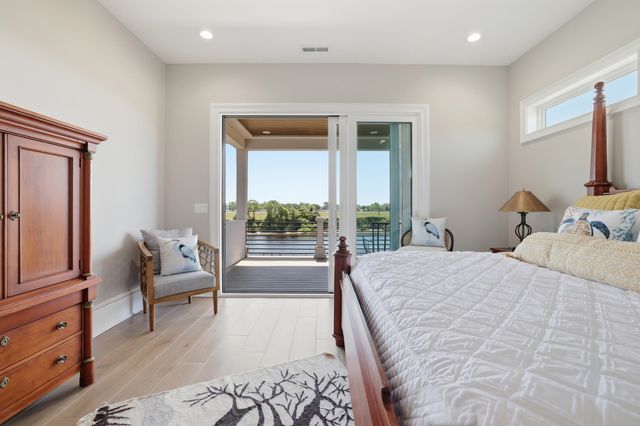 180 Bay Ridge Dr., North Myrtle Beach, SC 29582