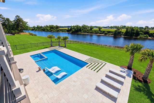 180 Bay Ridge Dr., North Myrtle Beach, SC 29582