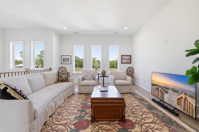 180 Bay Ridge Dr., North Myrtle Beach, SC 29582