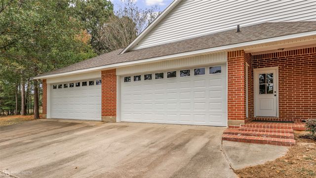 400 Crouch Road, Benton, LA 71006