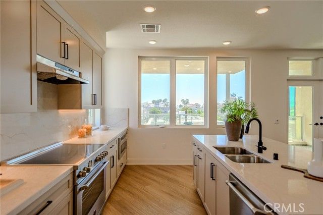 414 Main 400, Huntington Beach, CA 92648