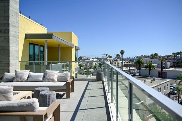 414 Main 400, Huntington Beach, CA 92648