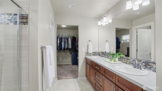 22509 SE 283rd, Maple Valley, WA 98038