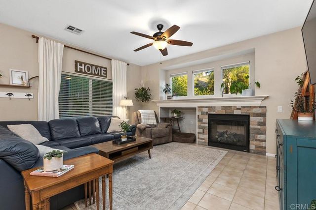 3297 Meadow Crest Place, Escondido, CA 92027