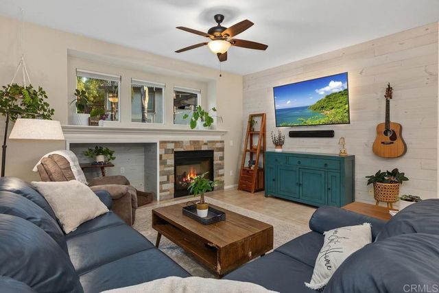 3297 Meadow Crest Place, Escondido, CA 92027