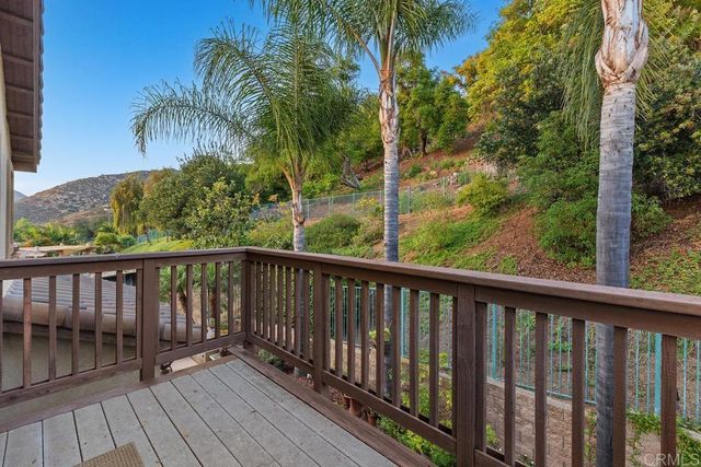 3297 Meadow Crest Place, Escondido, CA 92027