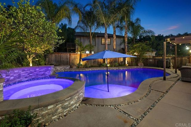 3297 Meadow Crest Place, Escondido, CA 92027