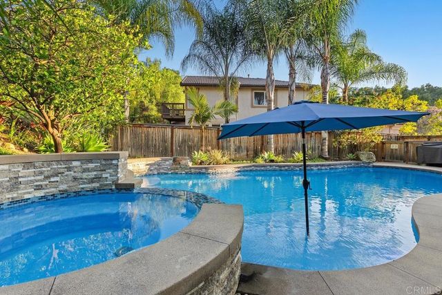 3297 Meadow Crest Place, Escondido, CA 92027