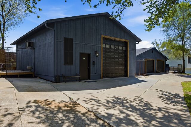 6401 Hickory Boulevard SE, Cedar Rapids, IA 52403