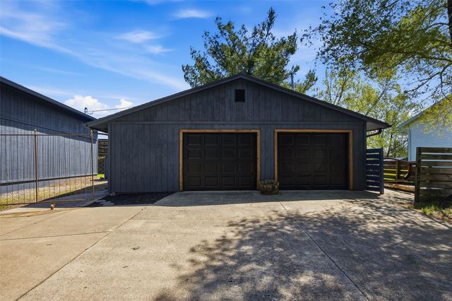 6401 Hickory Boulevard SE, Cedar Rapids, IA 52403