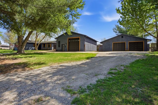 6401 Hickory Boulevard SE, Cedar Rapids, IA 52403