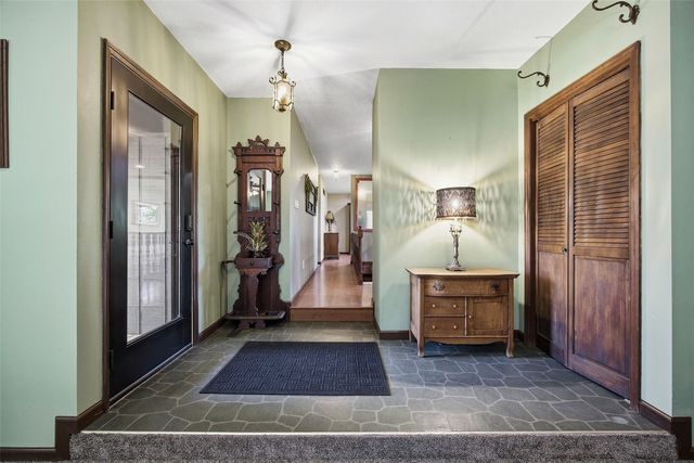 6401 Hickory Boulevard SE, Cedar Rapids, IA 52403