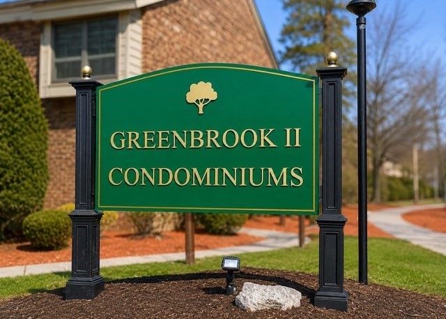 167 Greenbrook Dr 167, Stoughton, MA 02072
