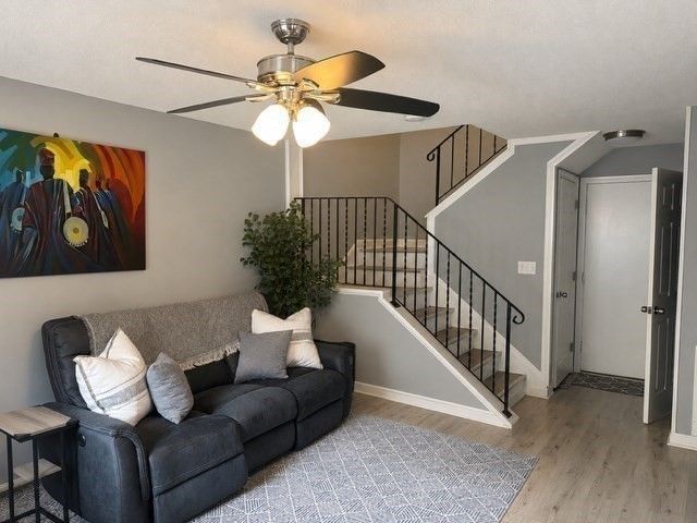 167 Greenbrook Dr 167, Stoughton, MA 02072