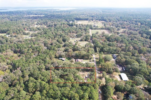 17648 Rhonda Lane, Montgomery, TX 77316