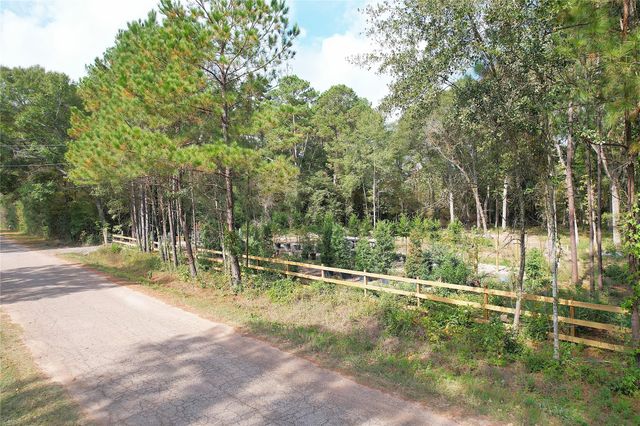 17648 Rhonda Lane, Montgomery, TX 77316