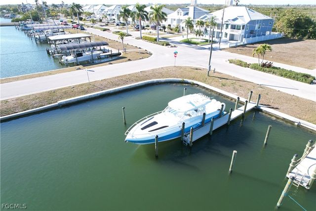 12110 Siesta DR, Fort Myers Beach, FL 33931