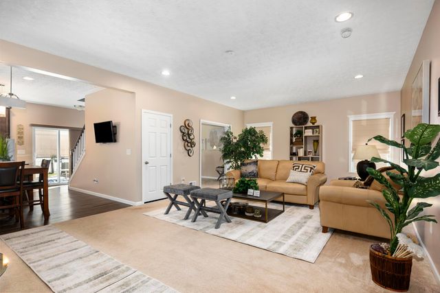 5194 MacClellan Street N, Groveport, OH 43125
