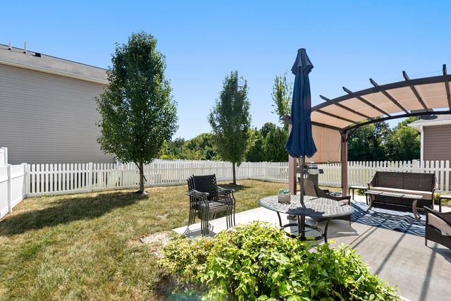 5194 MacClellan Street N, Groveport, OH 43125