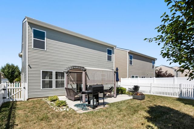 5194 MacClellan Street N, Groveport, OH 43125