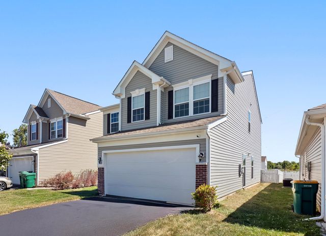 5194 MacClellan Street N, Groveport, OH 43125