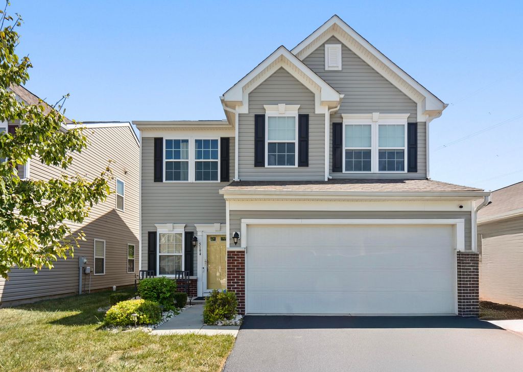 5194 MacClellan Street N, Groveport, OH 43125