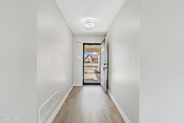 6716 S Branch Road, Olive Branch, MS 38654