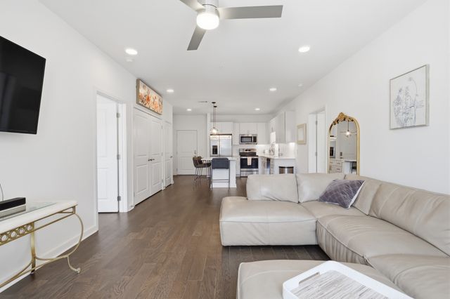 1677 54th Ave N Apt 320, Nashville, TN 37209