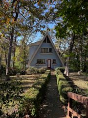 520 Hideaway Ln E, Hideaway, TX 75771