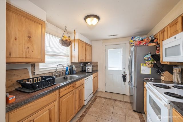 140 W Northshore Drive, Moses Lake, WA 98837
