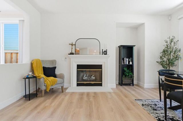 166 Kensington Circle, Hercules, CA 94547