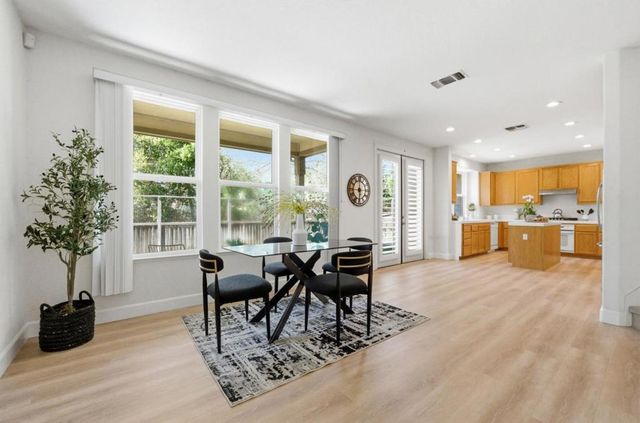 166 Kensington Circle, Hercules, CA 94547